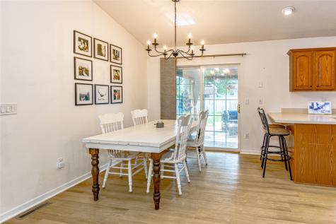 206 Hope Avenue Urbana IA 52345