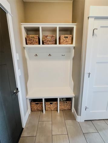 827 Shelby Drive Tiffin IA 52340