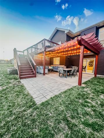 827 Shelby Drive Tiffin IA 52340