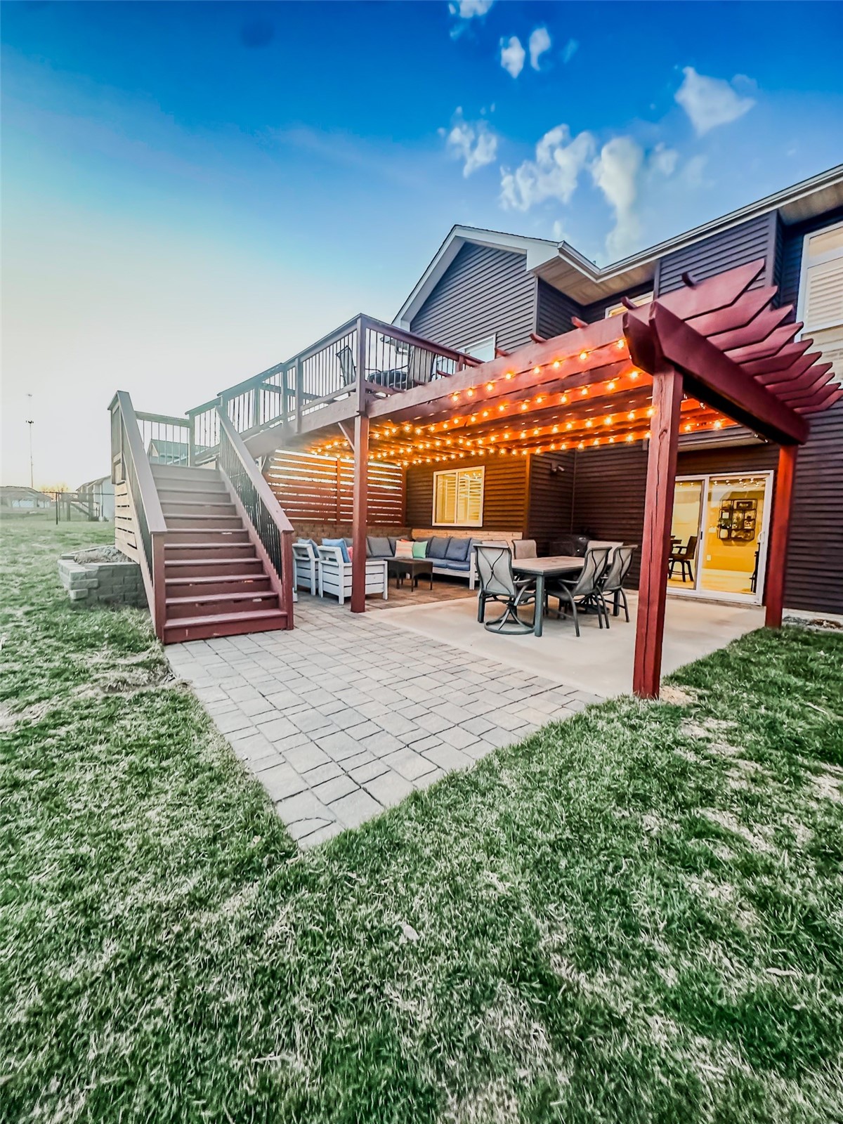 827 Shelby Drive Tiffin IA 52340