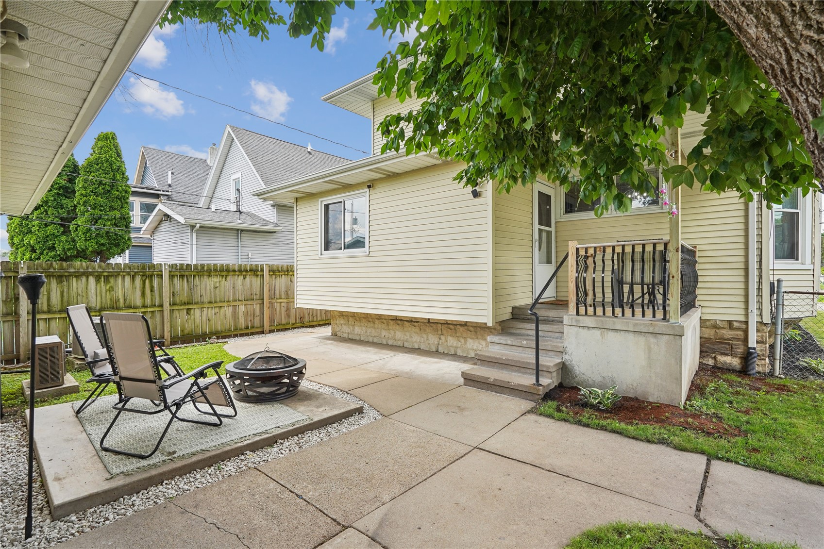 803 4th Street SW Cedar Rapids IA 52404