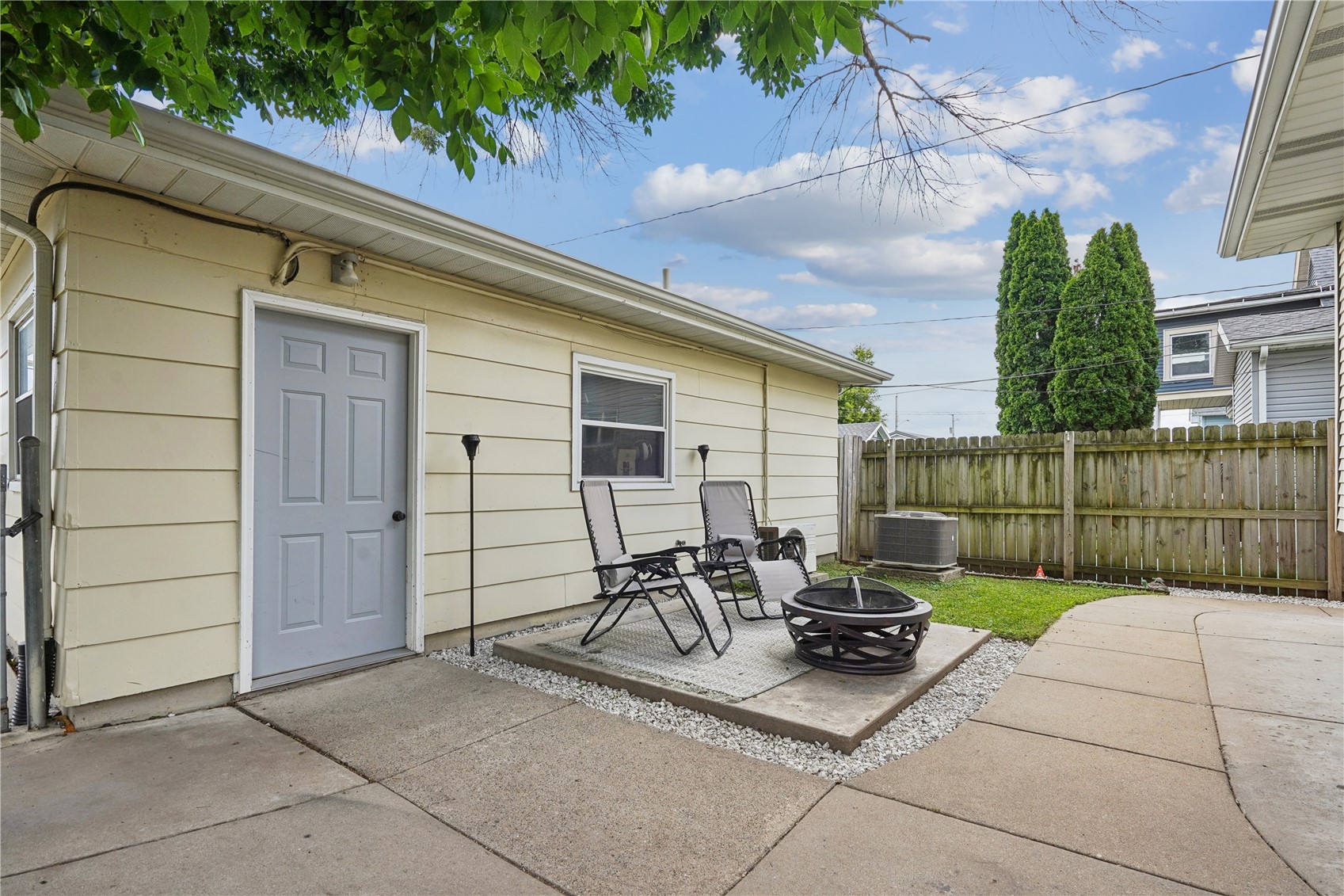 803 4th Street SW Cedar Rapids IA 52404