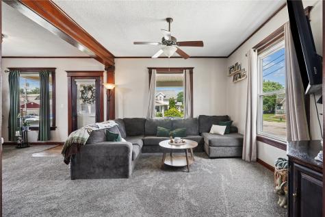 803 4th Street SW Cedar Rapids IA 52404