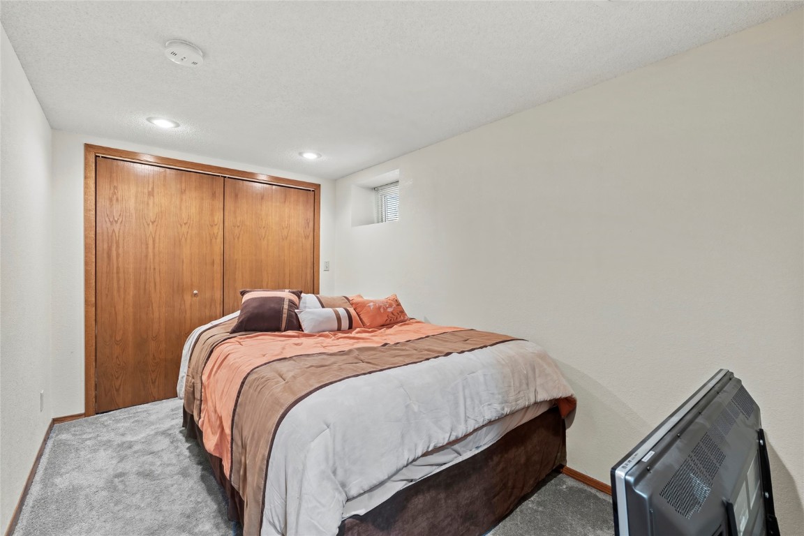 2448 2nd Street SW Cedar Rapids IA 52404
