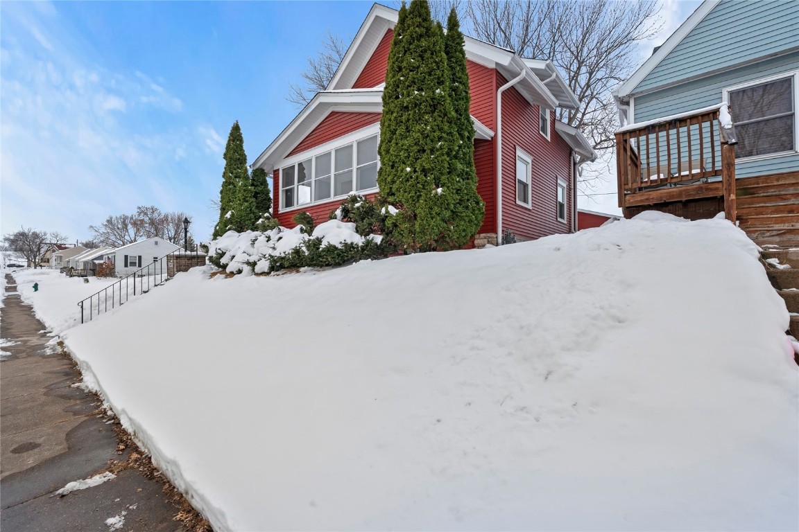 2448 2nd Street SW Cedar Rapids IA 52404