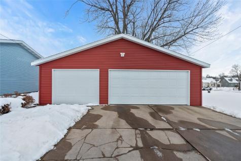 2448 2nd Street SW Cedar Rapids IA 52404