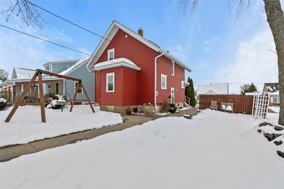 2448 2nd Street SW Cedar Rapids IA 52404