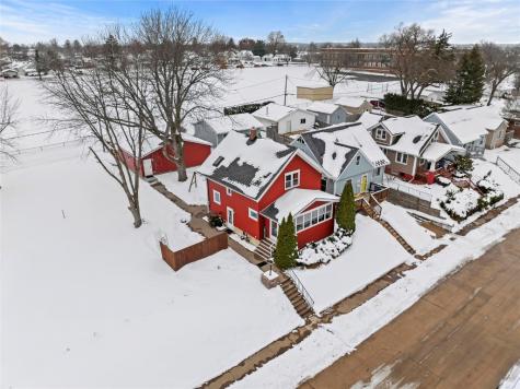 2448 2nd Street SW Cedar Rapids IA 52404