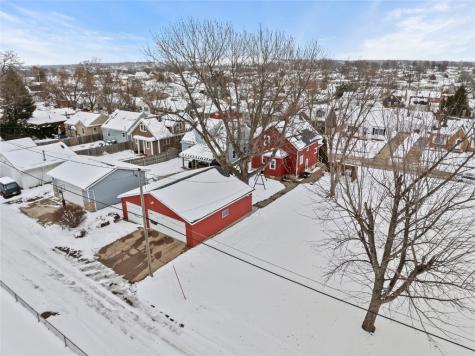 2448 2nd Street SW Cedar Rapids IA 52404