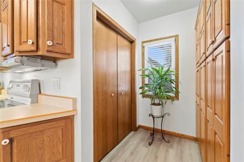 2448 2nd Street SW Cedar Rapids IA 52404