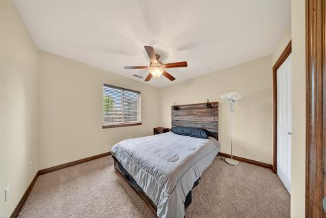 85 N Park Ridge Road North Liberty IA 52317