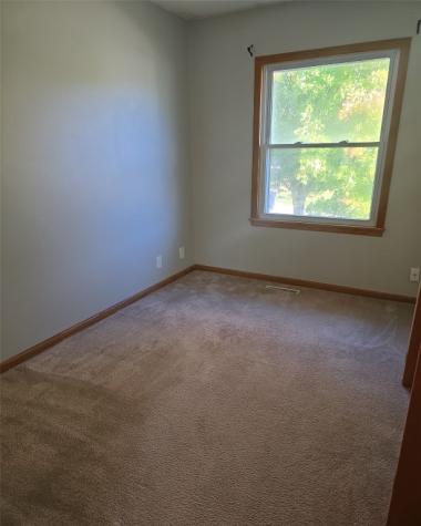 6701 Stonybrook Lane NE Cedar Rapids IA 52402