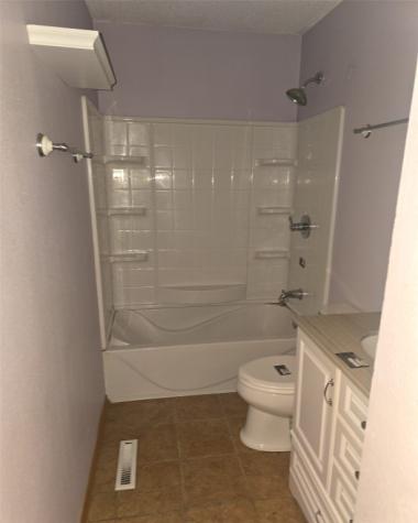 6701 Stonybrook Lane NE Cedar Rapids IA 52402