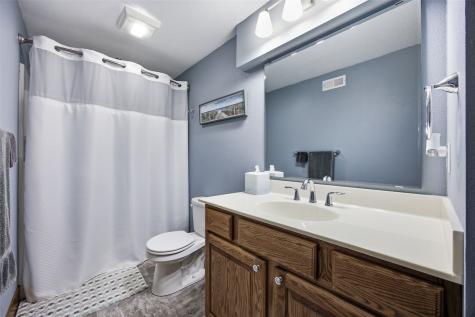 87 Pheasant Avenue Atkins IA 52206