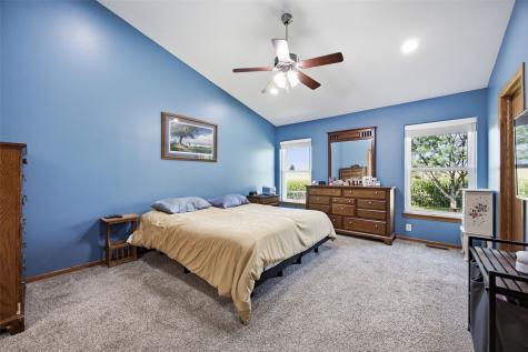87 Pheasant Avenue Atkins IA 52206