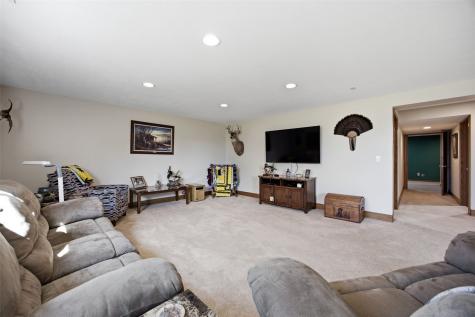 87 Pheasant Avenue Atkins IA 52206