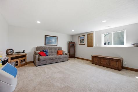 87 Pheasant Avenue Atkins IA 52206