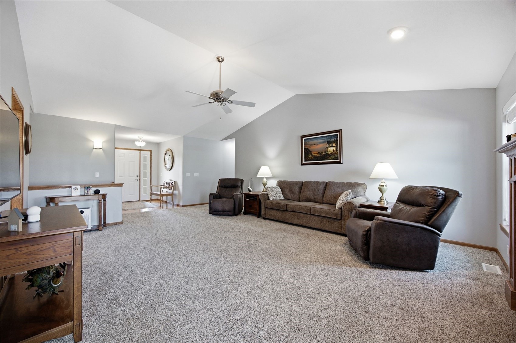 87 Pheasant Avenue Atkins IA 52206