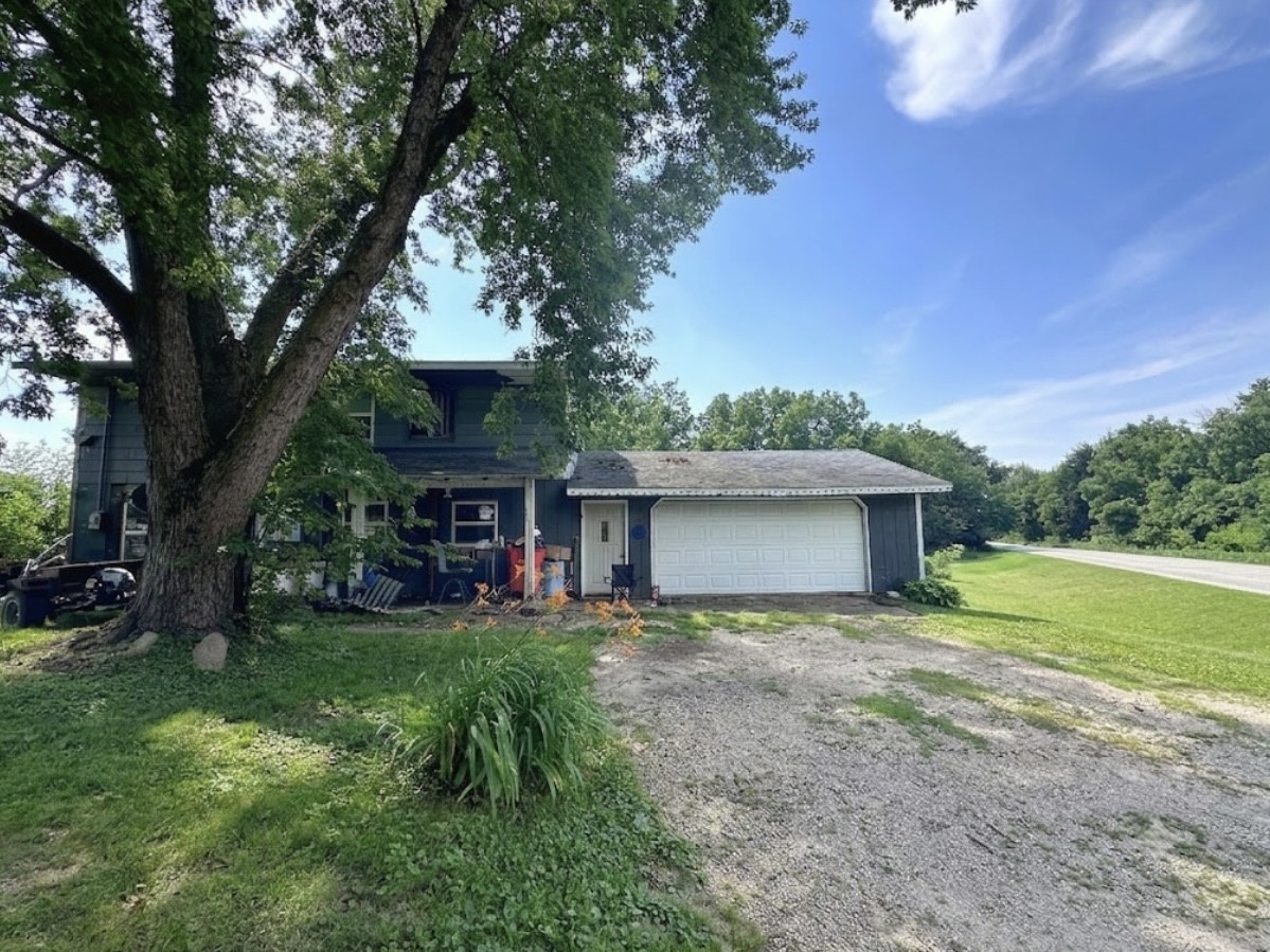 1797 Maple Way Coggon IA 52218