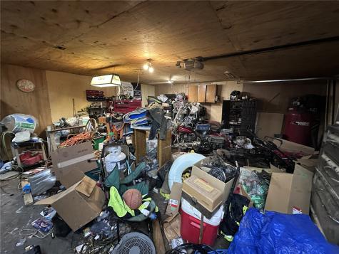 1797 Maple Way Coggon IA 52218