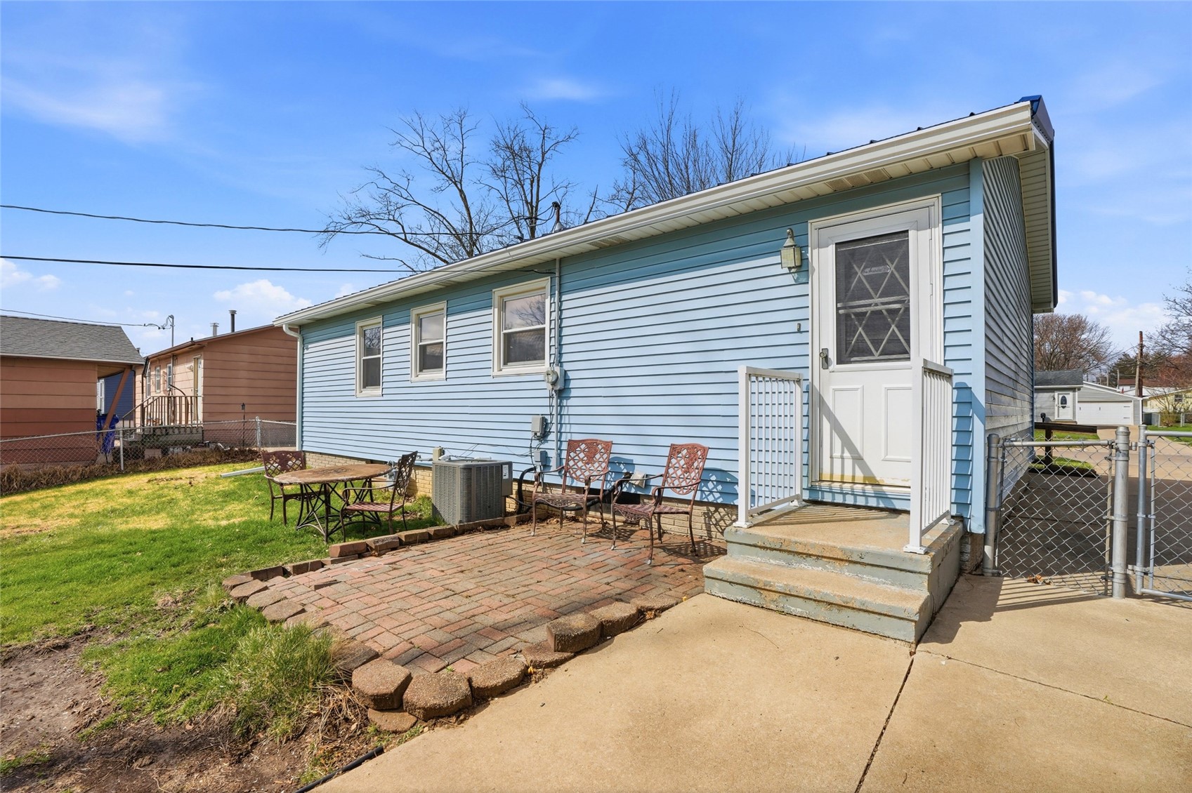 235 Wiley Boulevard NW Cedar Rapids IA 52405