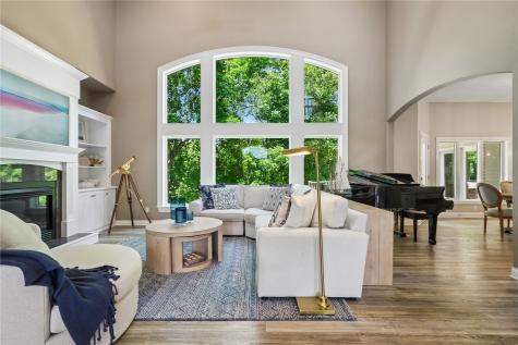 2804 Deer Valley Drive NW Swisher IA 52338