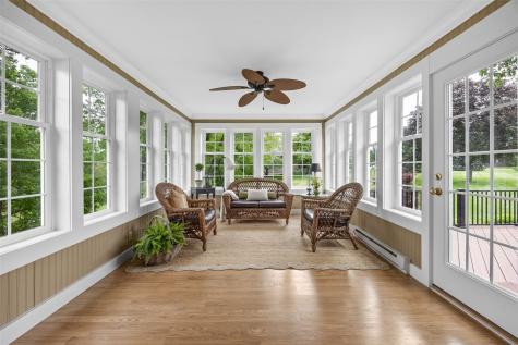 425 Northhaven Drive Robins IA 52328