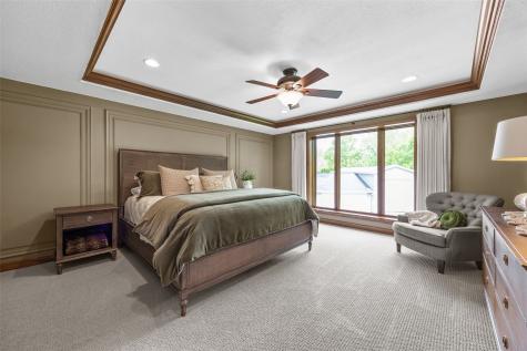 425 Northhaven Drive Robins IA 52328