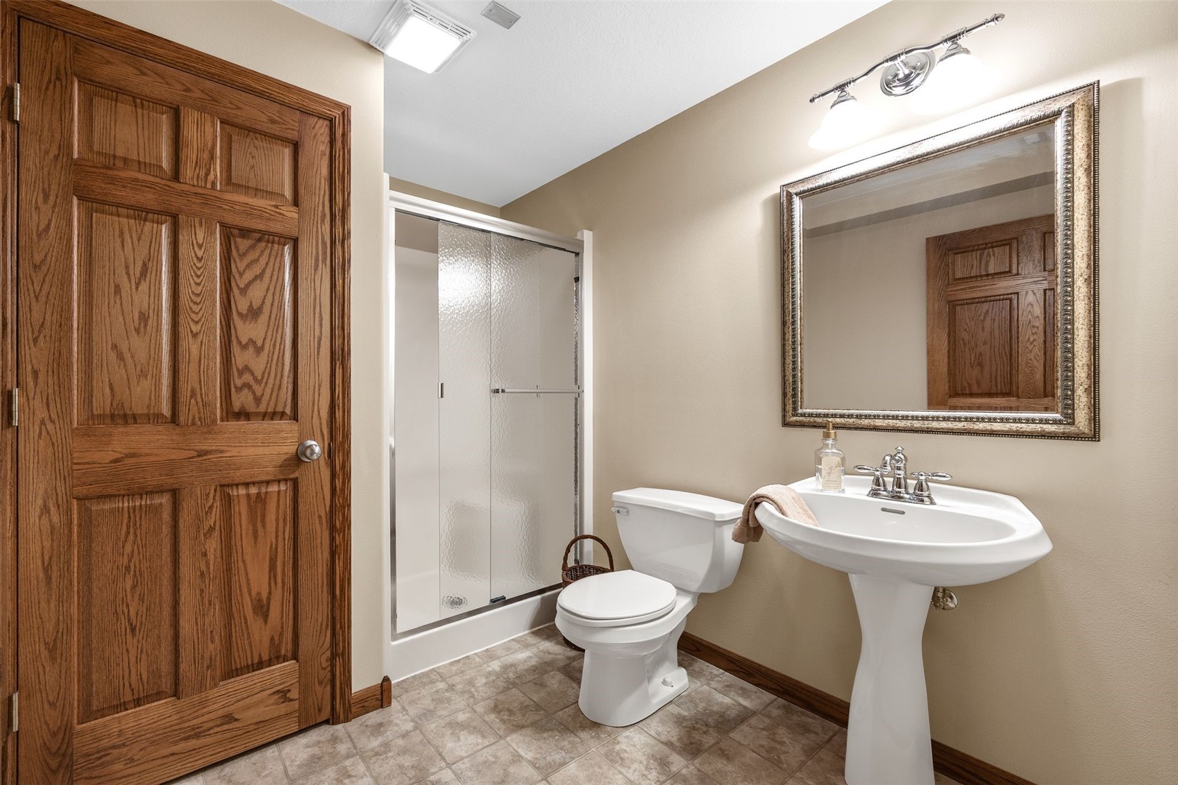 425 Northhaven Drive Robins IA 52328