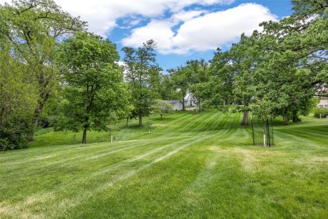 425 Northhaven Drive Robins IA 52328