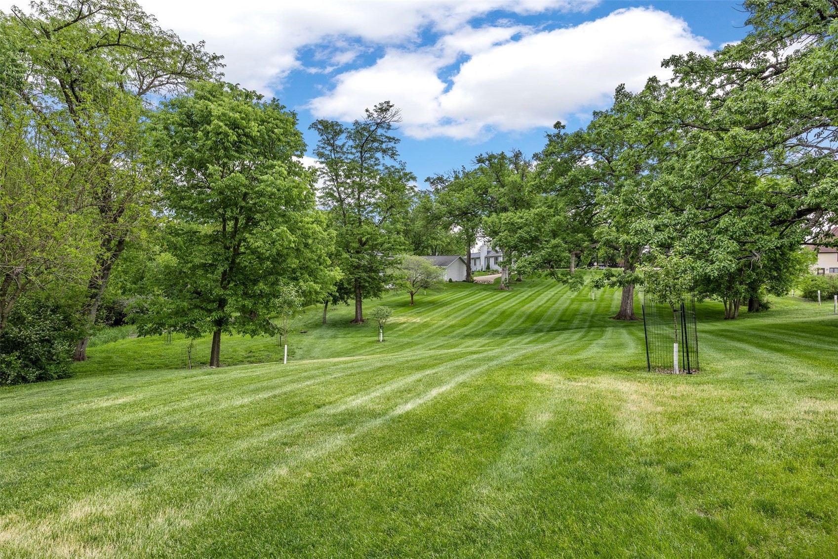 425 Northhaven Drive Robins IA 52328