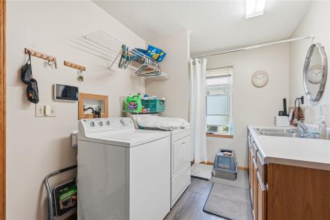 1940 48th Street Court Marion IA 52302