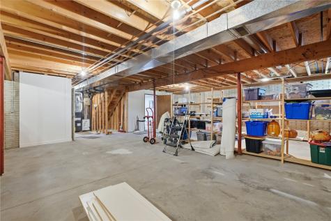 1940 48th Street Court Marion IA 52302