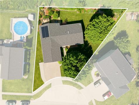 1940 48th Street Court Marion IA 52302