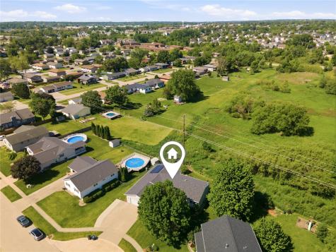 1940 48th Street Court Marion IA 52302