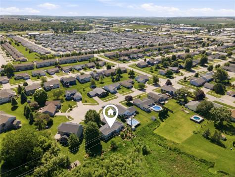 1940 48th Street Court Marion IA 52302