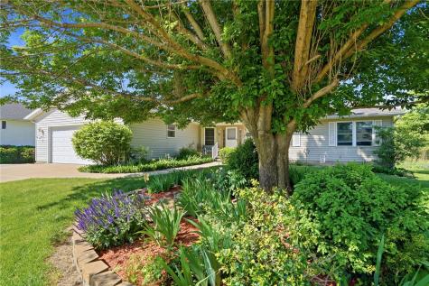 1940 48th Street Court Marion IA 52302