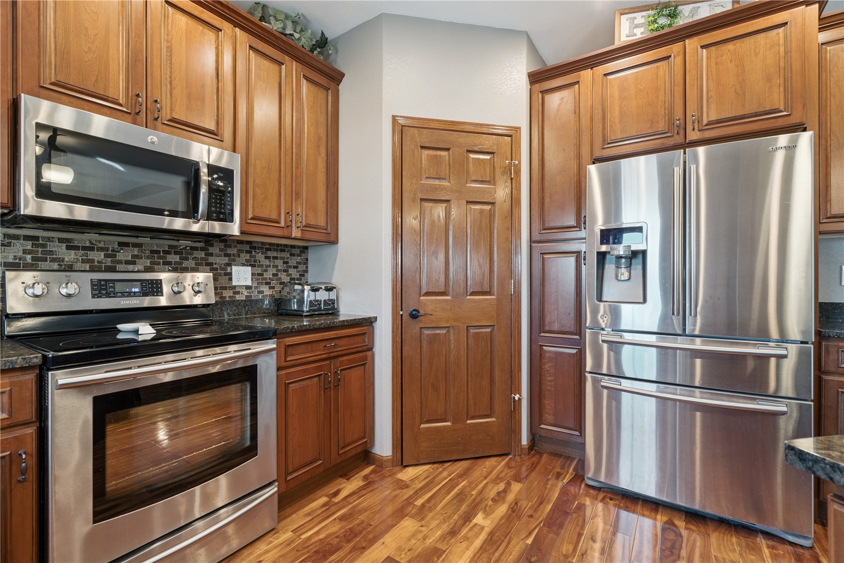 1828 160th Avenue Manchester IA 52057