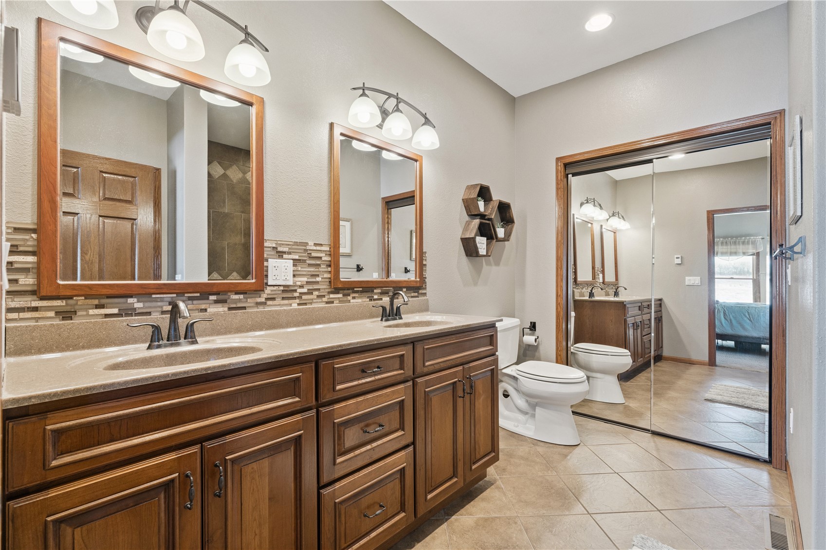 1828 160th Avenue Manchester IA 52057
