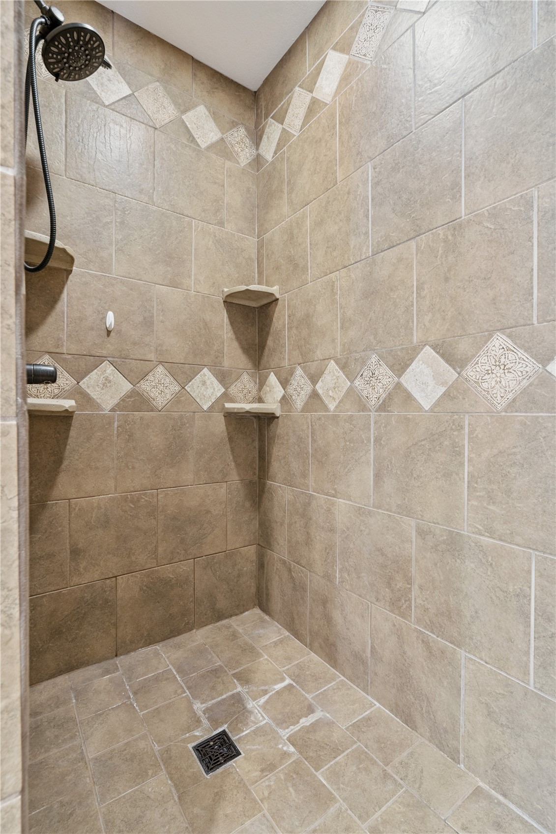 1828 160th Avenue Manchester IA 52057