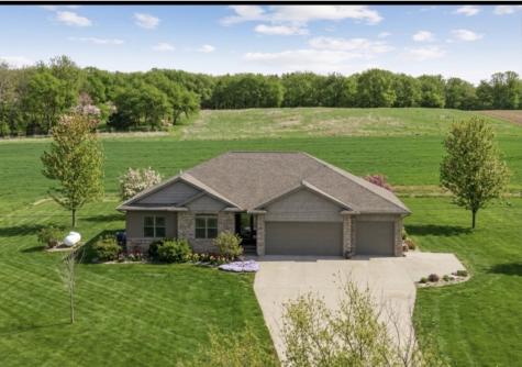 1828 160th Avenue Manchester IA 52057