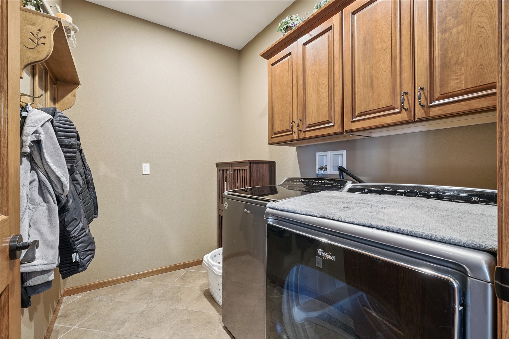 1828 160th Avenue Manchester IA 52057