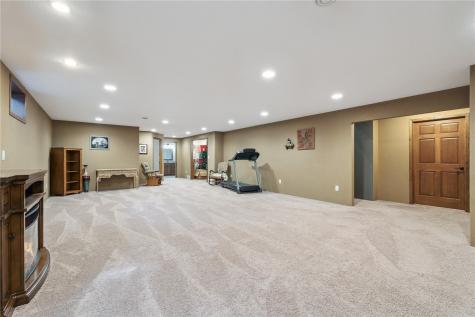 1828 160th Avenue Manchester IA 52057