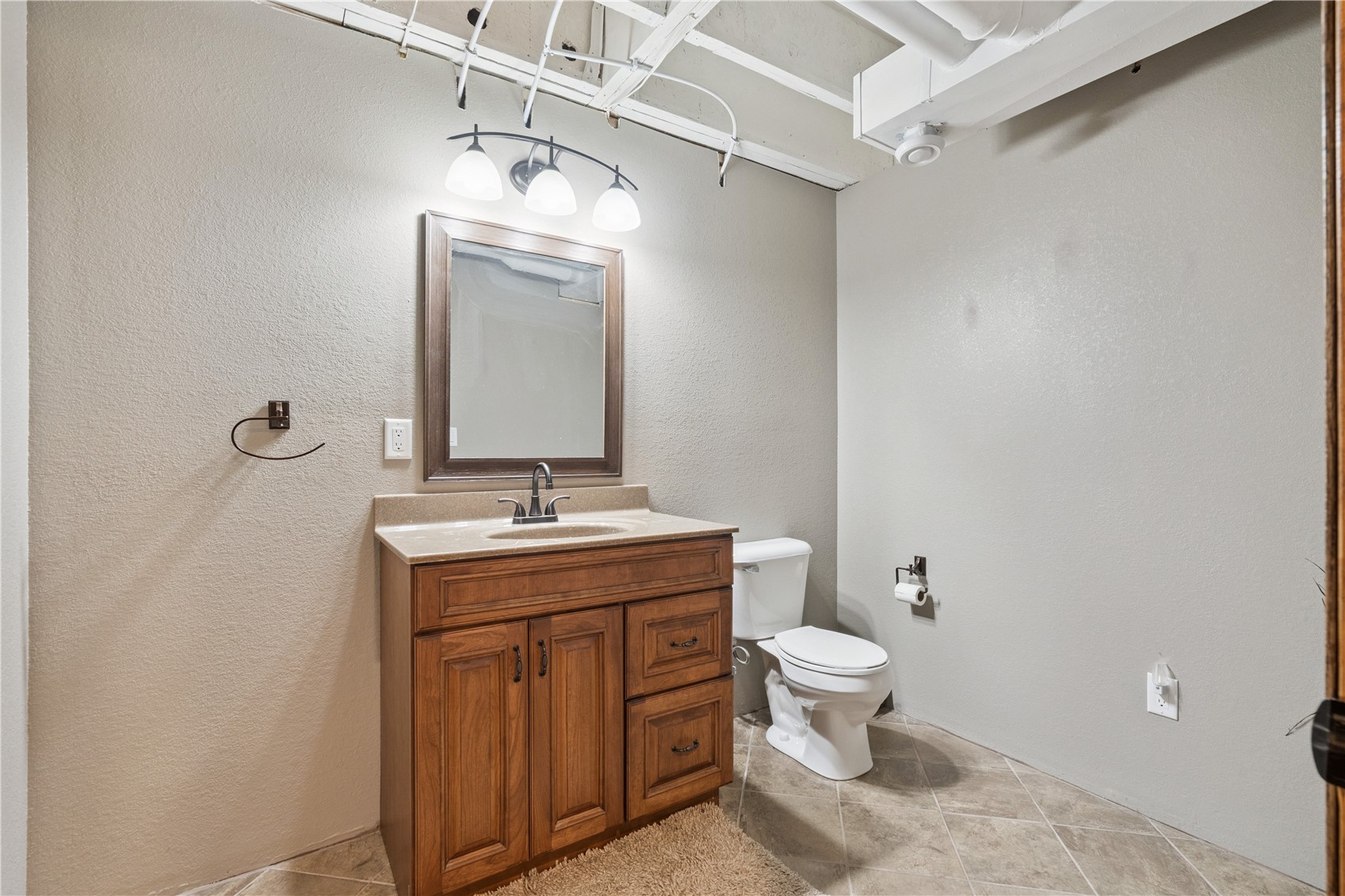 1828 160th Avenue Manchester IA 52057