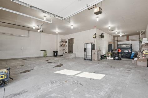 1828 160th Avenue Manchester IA 52057