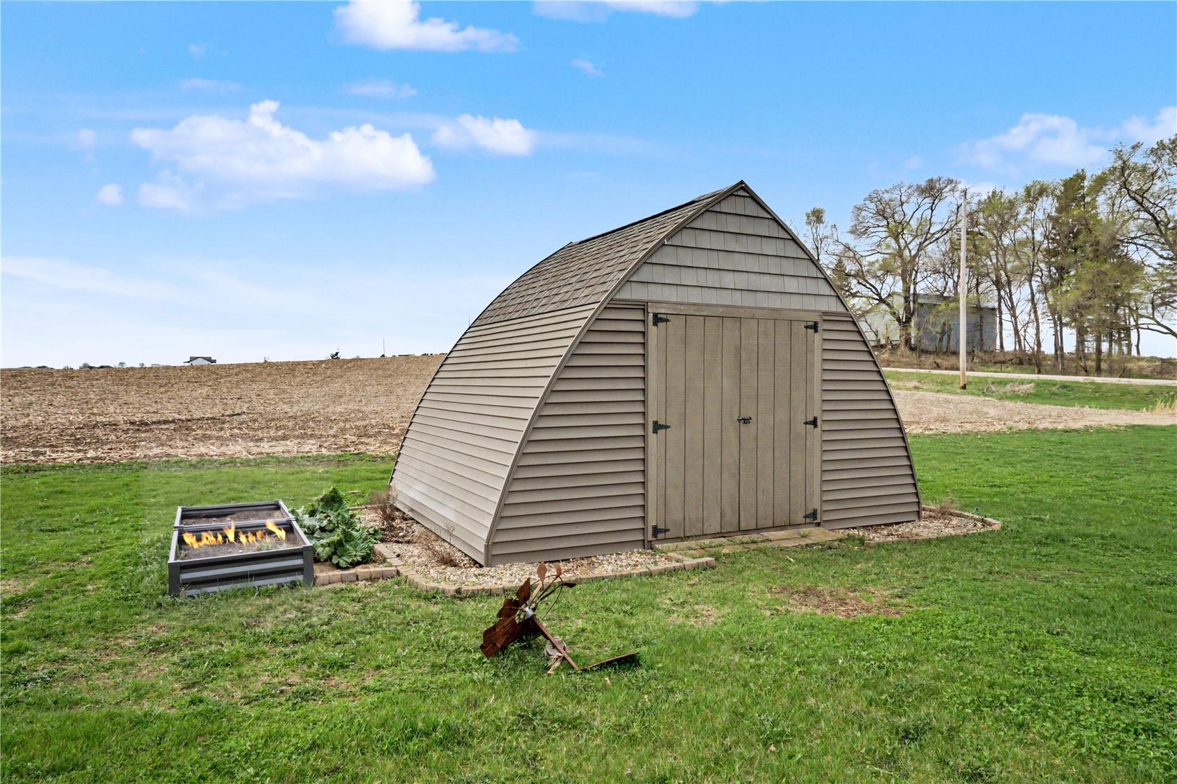 1828 160th Avenue Manchester IA 52057