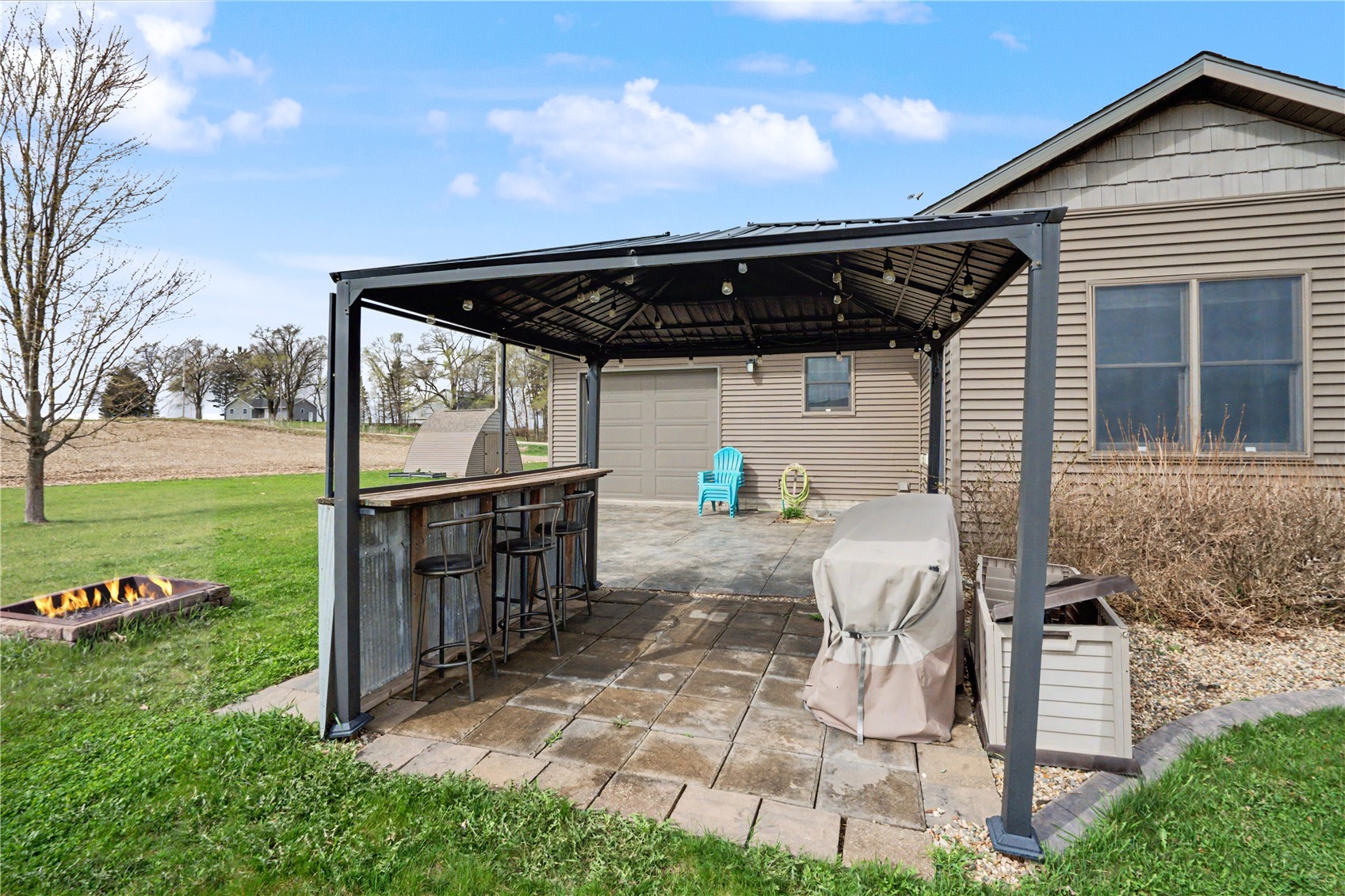 1828 160th Avenue Manchester IA 52057