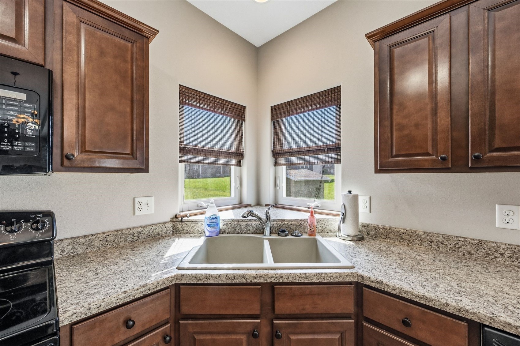 2050 Hillside Drive Ely IA 52227