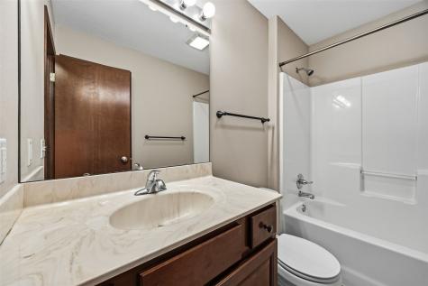 2050 Hillside Drive Ely IA 52227