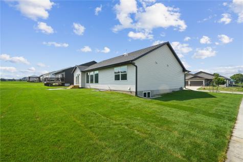 6279 Glenwood Drive Marion IA 52302